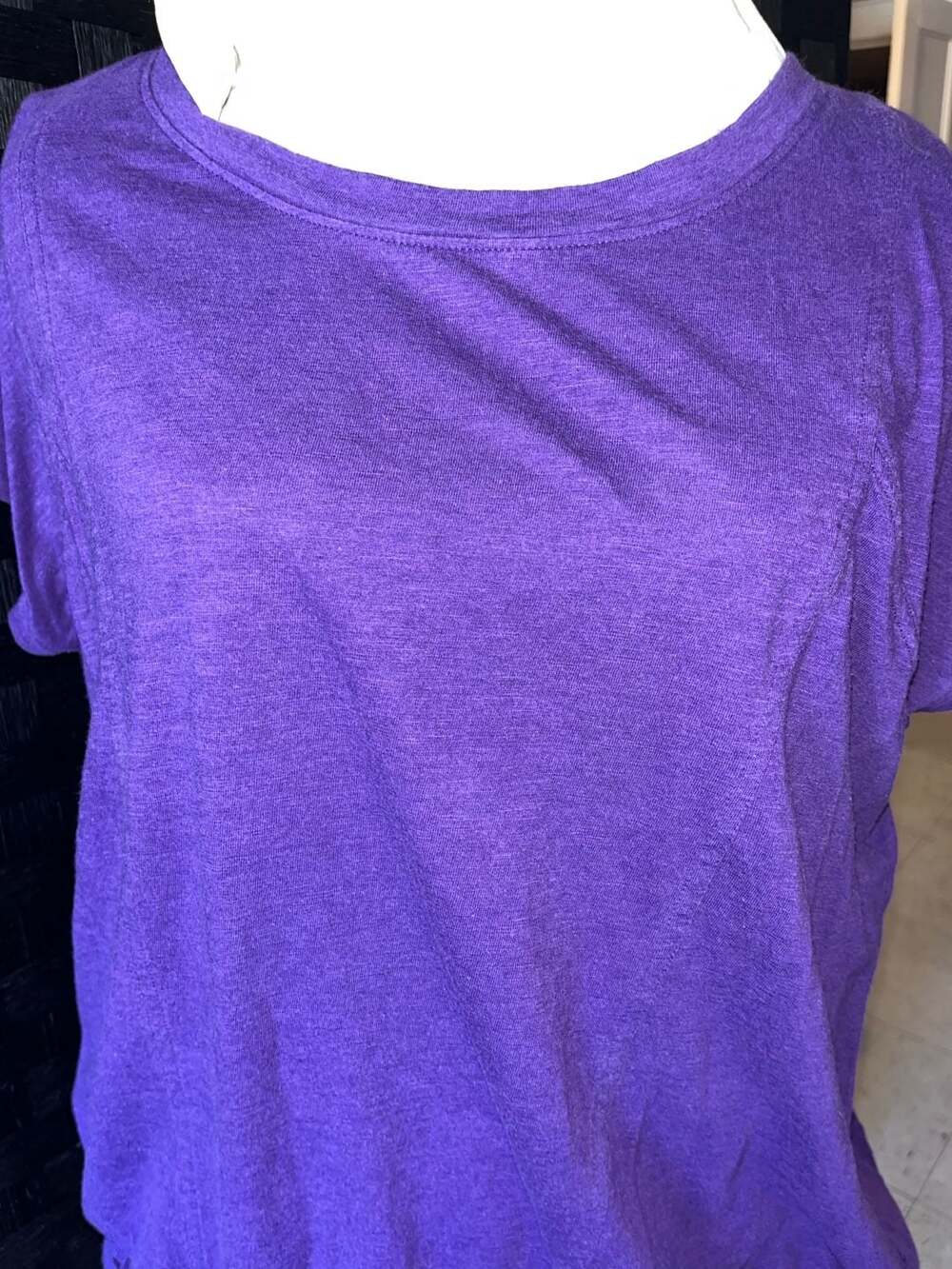 Sonoma Life + Style Purple Banded Bottom Short Sleeve Tee Size L